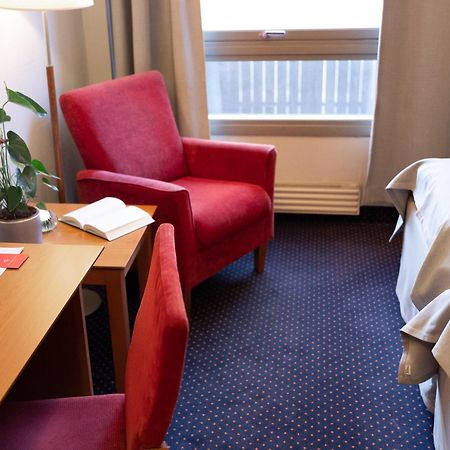 Froken Skjolds Hotel Lyngengarden Mosjoen Bagian luar foto