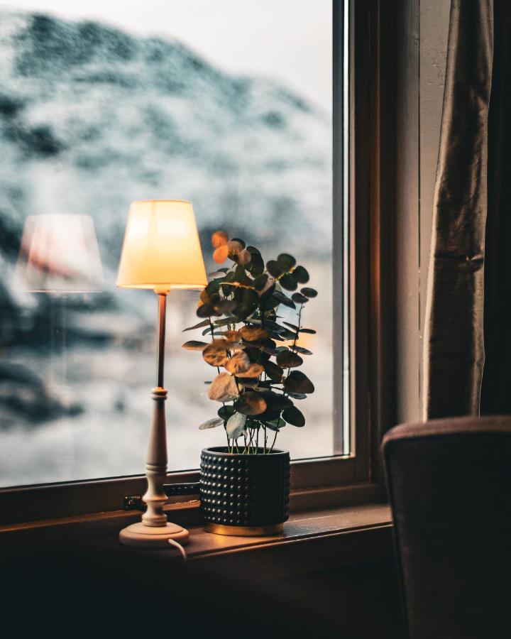 Froken Skjolds Hotel Lyngengarden Mosjoen Bagian luar foto